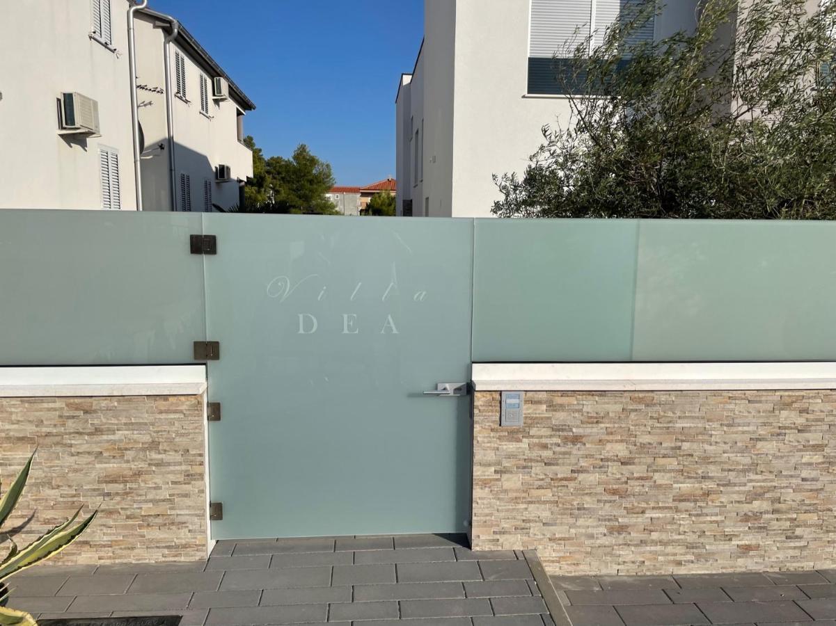 Villa Dea - Dein Rueckzugsort Am Meer Mit Beheiztem Pool Vrsi Exterior photo