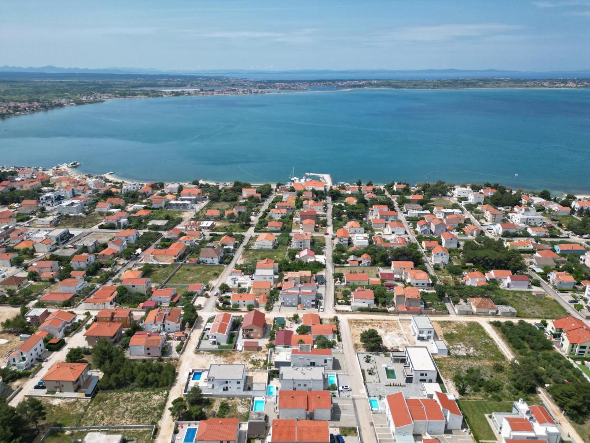 Villa Dea - Dein Rueckzugsort Am Meer Mit Beheiztem Pool Vrsi Exterior photo